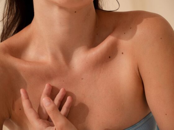 The Ultimate Guide on How to Keep Skin Hydrated All Year Long