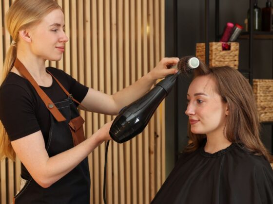 Dry Hair in Winter: Why It Happens and How You Can Fix It